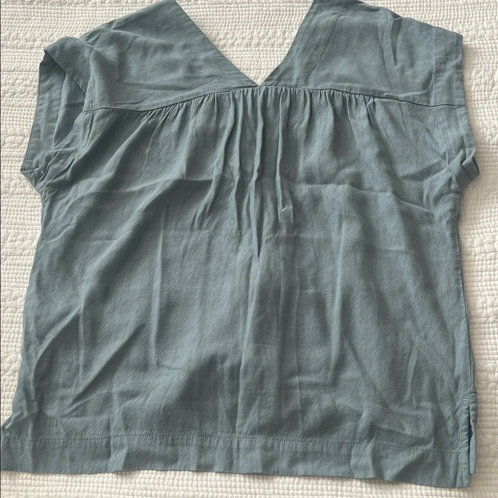 Madewell Blouse in Sage Green - Picture 3 of 6